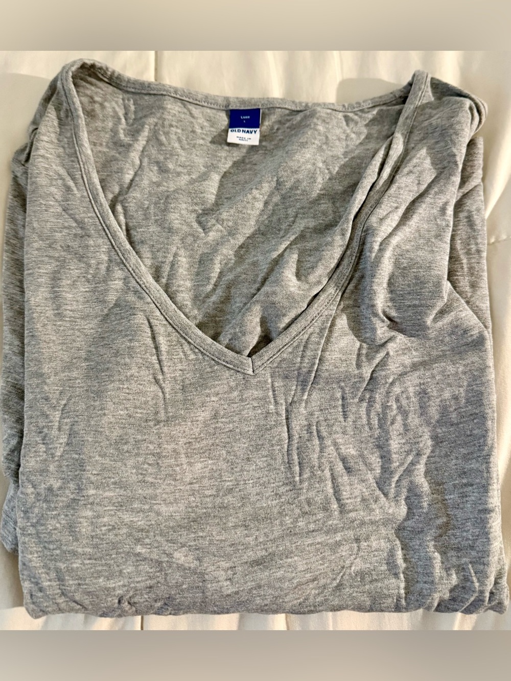 Old Navy Luxe Light Gray V-Neck Short Sleeve Tee | Large